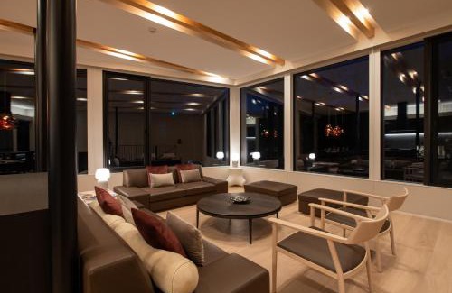 Hirafu Ski Chalet | Yuki Sugi at Intuition