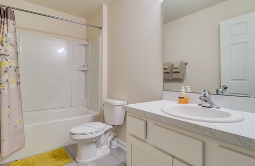 Yulee House | Yulee Vacation Rental ~ 13 Mi to Fernandina Beach!