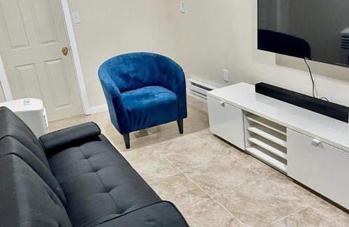 Weequahic Apartment | Z & Z Apartment 2 PRIVATE Room 1