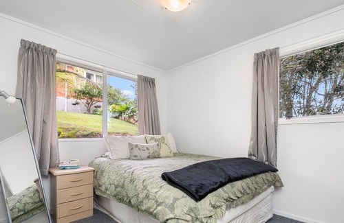 Bethlehem House | Zalonyika NZ - Tauranga Holiday Home