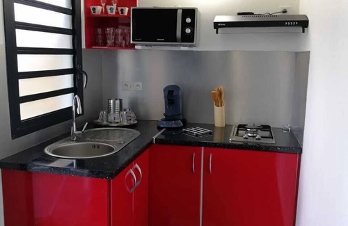 Damencourt Apartment | ZANNAMALAKA FOR A GROUP OF 4 MAXIMUM