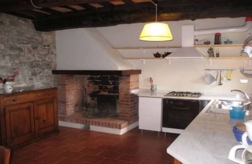 Pescia House | Zano PodereZano the house - apartment for 6 people