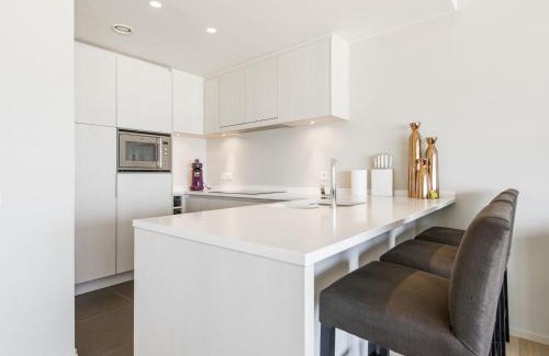 Blankenberge Apartment | Zeedijk Gem w Sea View