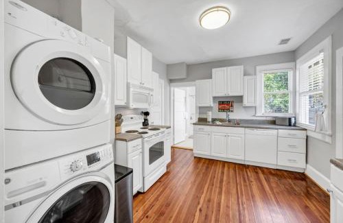 Columbia Apartment | Zen Den(King Bed)Close to Zoo