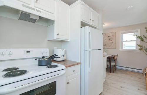 Lowell Apartment | Zen Garden in Lowell w/Parking, Across from UMass Lowell South Campus
