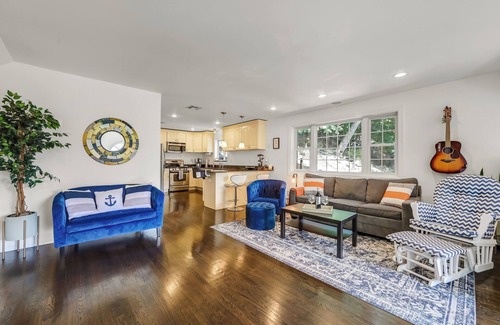 Greenwood Lake House | Zen Lake House: Your Retreat 1H From NYC