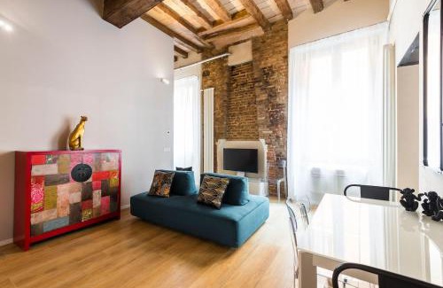 Old Town Apartment | Zen Loft - Suite con Jacuzzi nel cuore di Modena