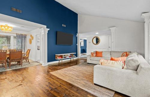Stone Mountain House | Zen Retort near Stone Mountain