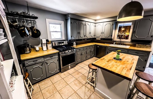 Hardyston Township House | Zen Retreat* EV Charger*Active Creek! 3B/1.5Bth