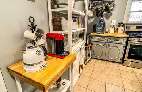 Hardyston Township House | Zen Retreat* EV Charger*Active Creek! 3B/1.5Bth