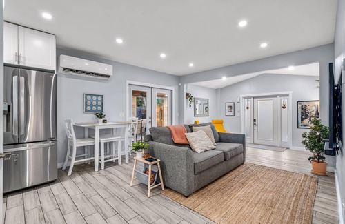 Riverside Park House | Zen Retreat - Sauna, Pool, Cold Plunge & More!