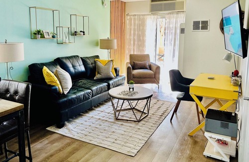 Monrovia Apartment | Zen suite w/♛King Bd in DT Monrovia, self ✅, Biz&family,10 min➡️Pasadena