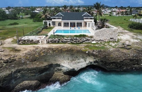 Long Bay House | ZenBreak Ocean Mist Villa 6bd
