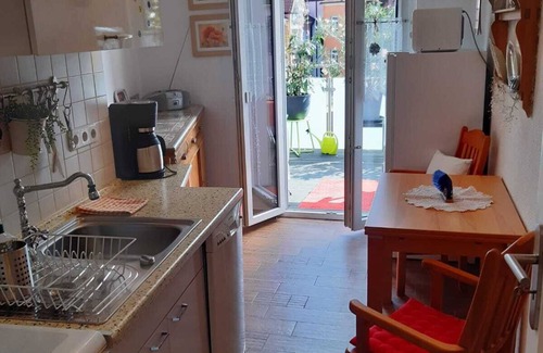 Schweinfurt Apartment | Zentral gelegene FeWo (55qm) mit Terrasse & Blick über Schweinfurt