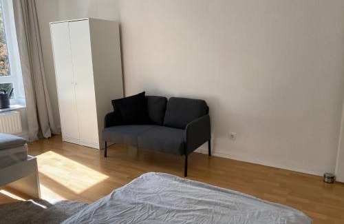 Kassel Apartment | Zentrale City-Oase - Ruhe, Kulinarik & Komfort im bunten Viertel