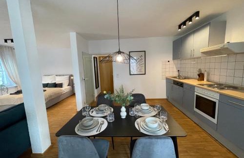 Heusteigviertel Apartment | Zentrales Innenstadt Studio mit Garage