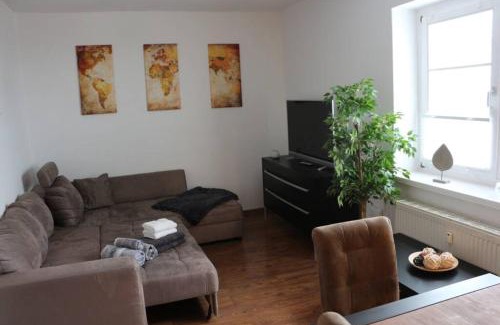 Strehlen Apartment | Zentralgelegene 4-Raum Ferienwohnung bis 8 Pers.