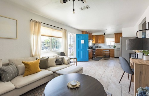 Linda Vista House | ZenTrio - Perfect for Family Reunion and Vacations. Near beach and attractions.