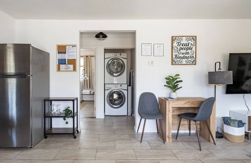 Linda Vista House | ZenTrio - Perfect for Family Reunion and Vacations. Near beach and attractions.