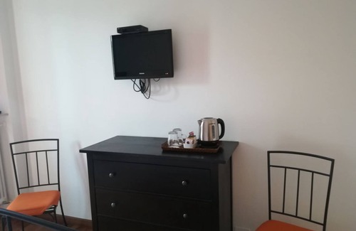 Trieste City Centre Apartment | Zenzero&Cannella: Profumo d'Agrumi Room