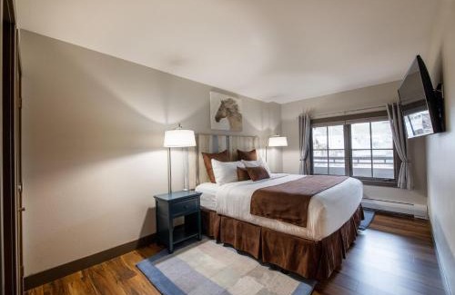 Winter Park Apartment | Zephyr Mountain Lodge Premium-Rated 1214