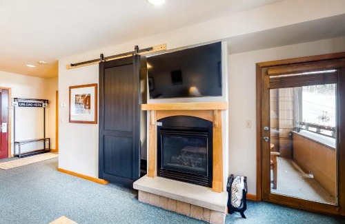 Winter Park Apartment | Zephyr Mountain Ski-In Ski-Out Condo