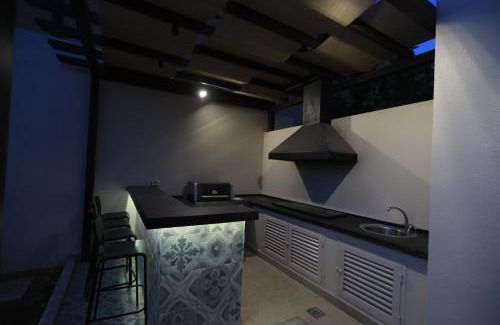 Sweimeh House | Zerø Føur DeadSea