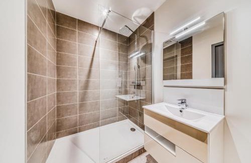 Limas Apartment | Zest Wood - Limas