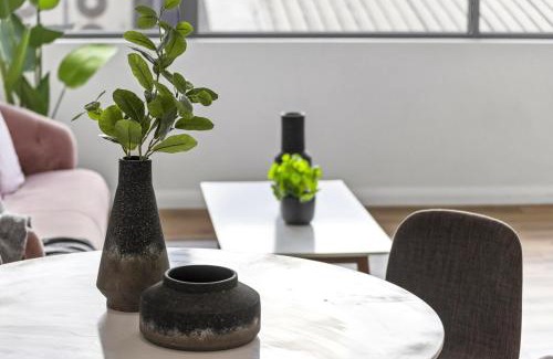 Zetland Apartment | Zetland 3BR Modern Apartment Near CBD Airport