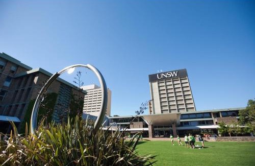 Zetland Apartment | Zetland 3BR Modern Apartment Near CBD Airport