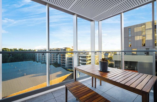 Zetland Apartment | Zetland walk to Train Station/Shopping Centre/Pool