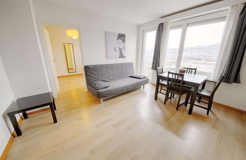 Center Apartment | ZH Indigo - Letzigrund HITrental Apartment