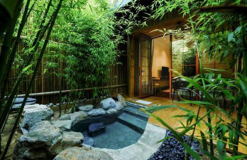 Chaoyang Hotel | Zhi Resort Beijing&Peafowl Garden&Breakfast with Deer&Private Hot Spring&50 Meter Swimming Pool&Free Coffee&Close to Olympic Forest Park