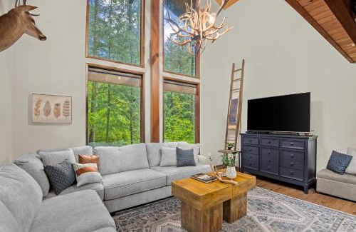 Rhododendron House | Zigzag Basecamp