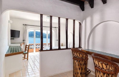 Almacen Resort | Zihuatanejo Resort 1bdr Penthouse