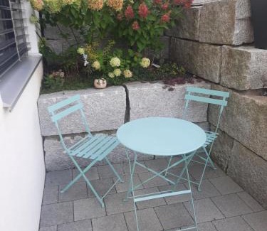 Goldingen Bed & Breakfast | Zimmer 2, Haus der Begegnung