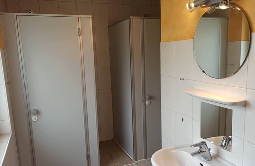 Olpe Apartment | Zimmer "feuer"