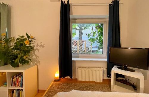 Bergstedt House | Zimmer im Grünen, nah an der U-Bahn