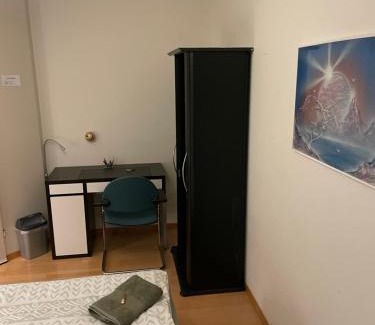 Bumpliz House | Zimmer mit privatem Badezimmer in Bümpliz-Bern