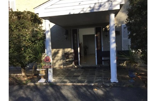 Bethesda Bed & Breakfast | Zinfandel Zen