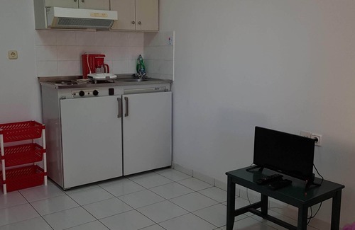 Agii Apostoli Apartment | Zinovia One-Bedroom Apartment with balcony 2