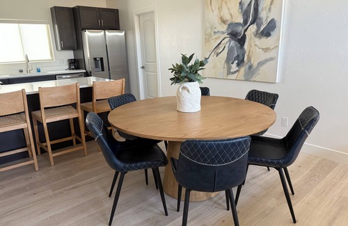 Hurricane Apartment | Zion Getaway Casita - Stylish, Quiet & Convenient
