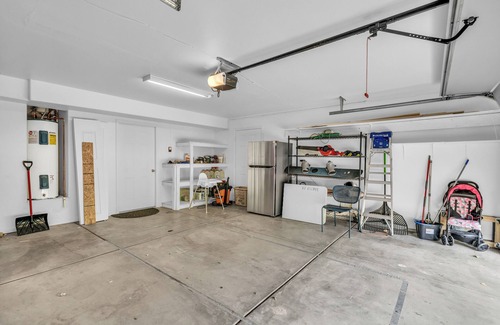 Glendale House | Zion Luxe Family Escape: HotTub, Games, Sleeps 14