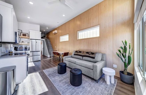 Virgin House | Zion Retreat: Brand New Tiny Home w/King Bed, Full Kitchen & Kids Loft #9