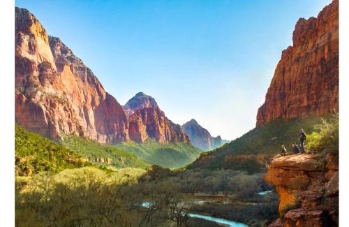 Hurricane House | Zion Village Elements Earth