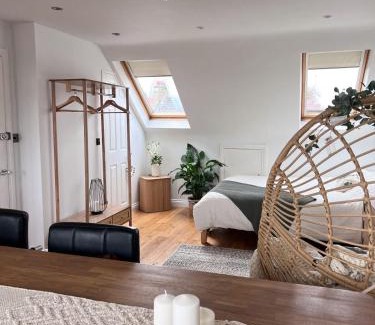 Cricklewood House | Zozy Happy Land