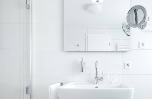 Wermelskirchen Hotel | Zu den Drei Linden
