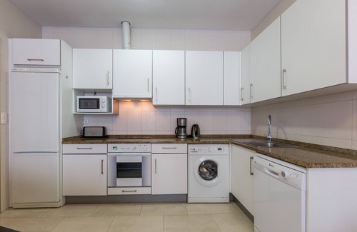 Gros Apartment | ZURRIOLA SURF BEACH. Optional parking. ESS00856