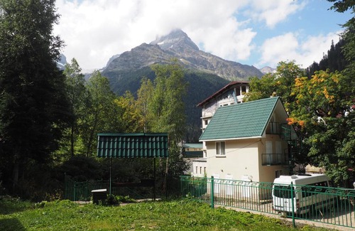 Dombay Hotel | Zvezdniy