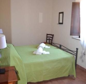 Casalappi Apartment | Zwei Zimmer Wohnungen Im Ersten Stock Mit Kleinem Außenbalkon